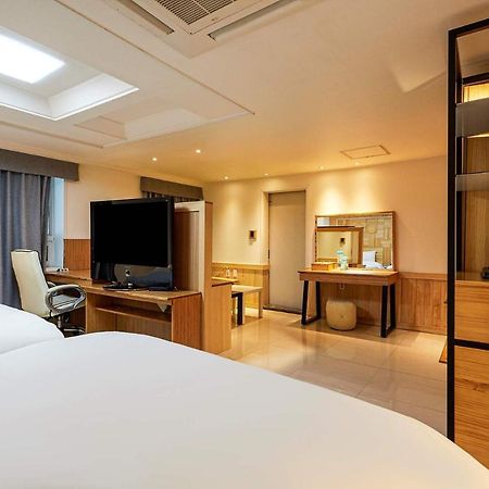 I.Y Hotel Сувон Екстер'єр фото