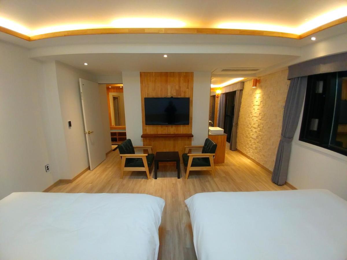 I.Y Hotel Сувон Екстер'єр фото