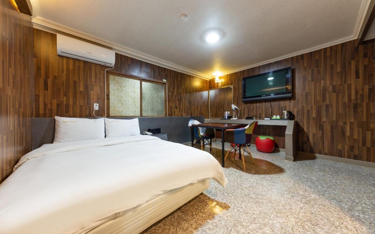 I.Y Hotel Сувон Екстер'єр фото