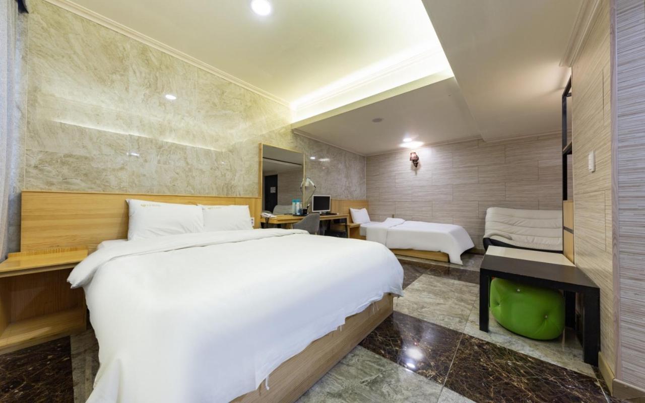 I.Y Hotel Сувон Екстер'єр фото