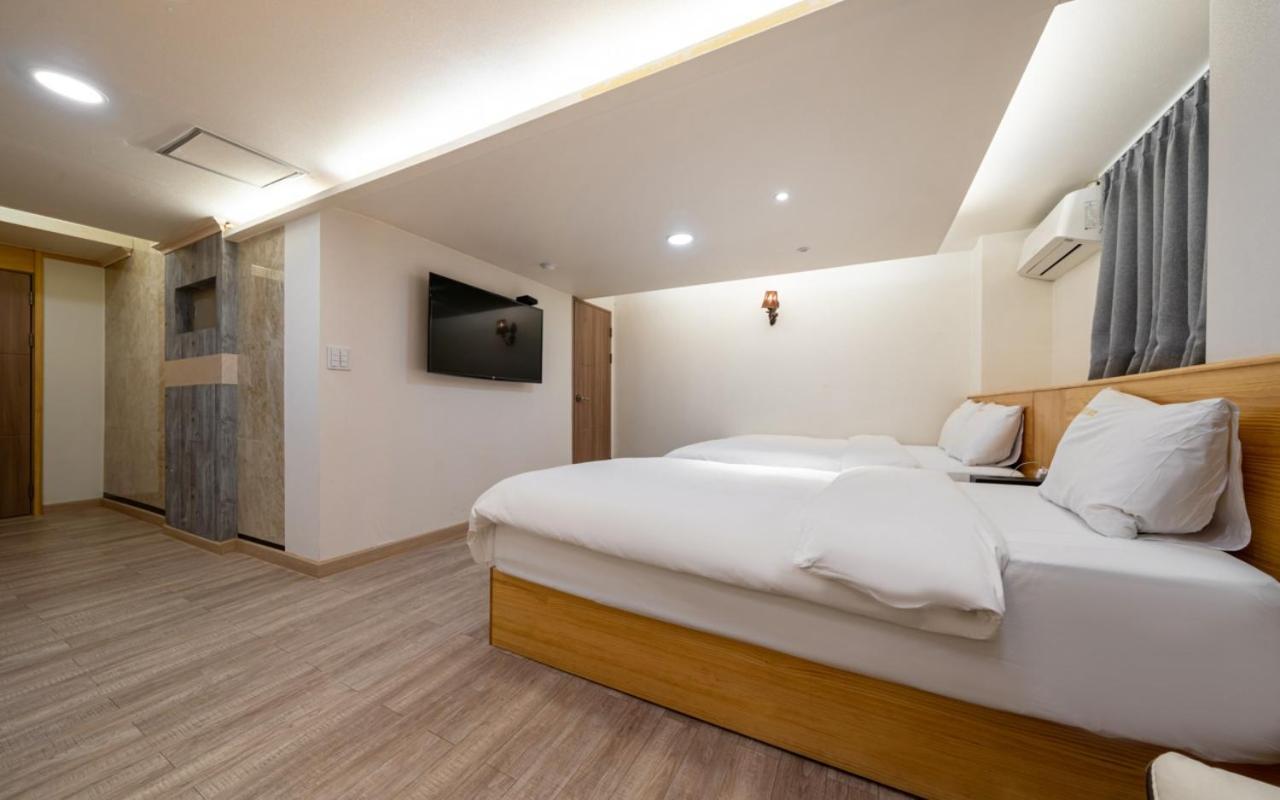 I.Y Hotel Сувон Екстер'єр фото