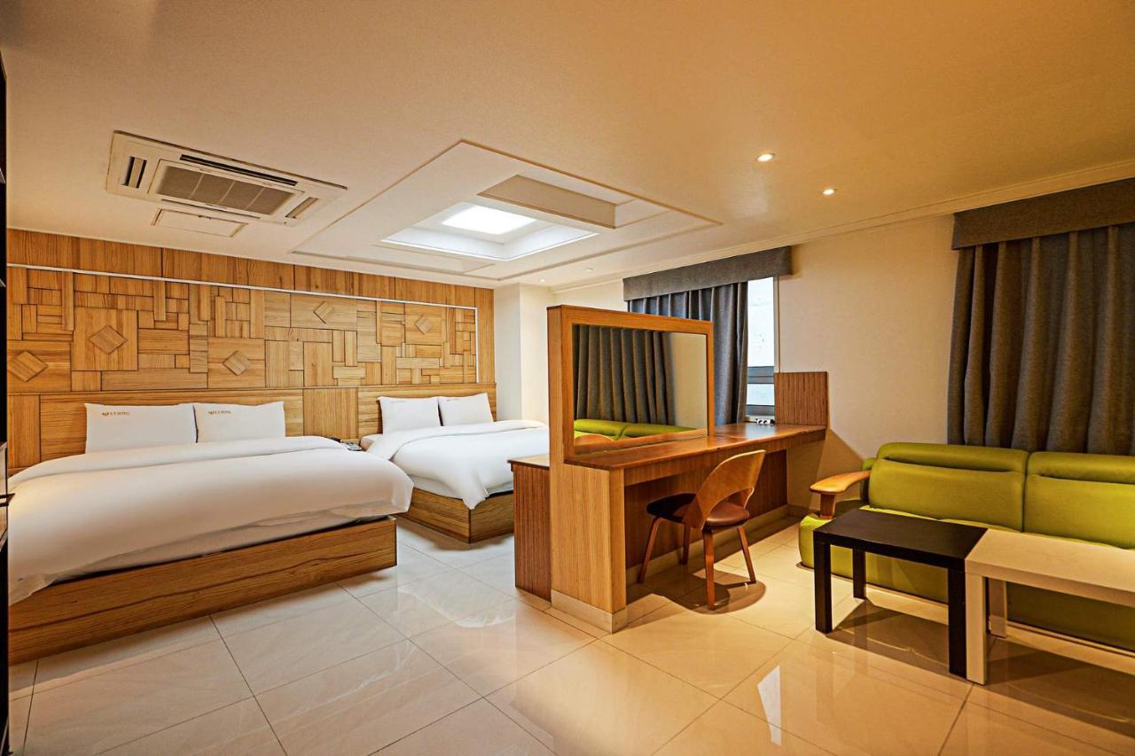 I.Y Hotel Сувон Екстер'єр фото